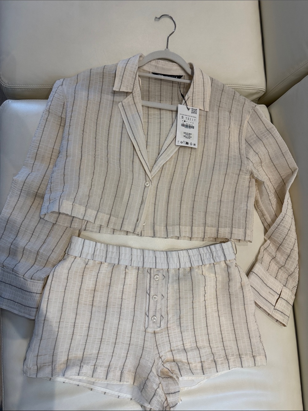 Zara Beige and Cream Striped Cropped Button-Down Shirt
